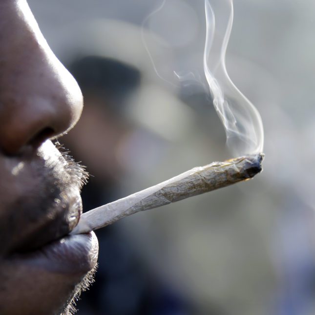 disadvantages of smoking indian hemp