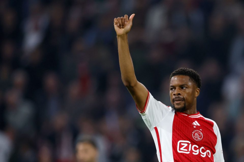 ‘Bench me’, unhappy Akpom tells Ajax coach