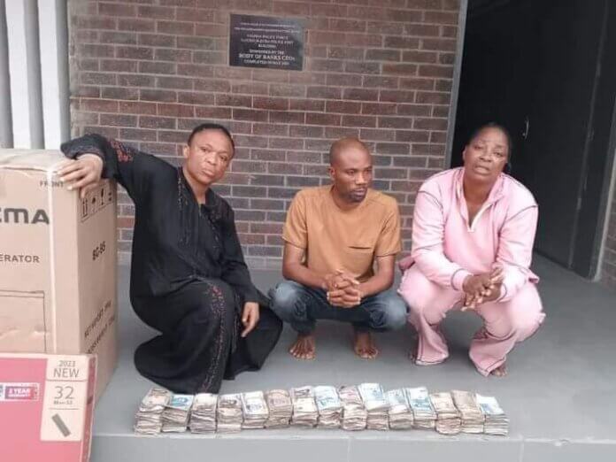Police arrest drug peddlers