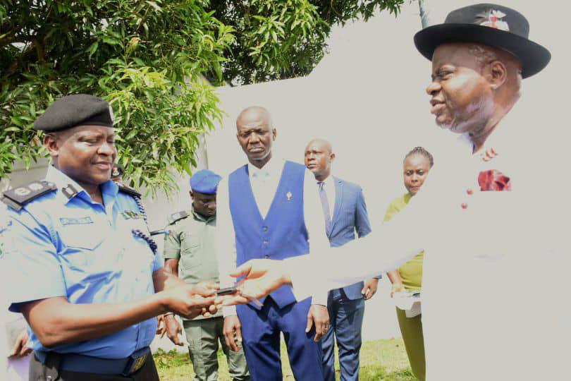 Governor Diri presents 31 vehicles to security agencies