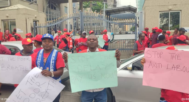 Workers protest at Finance Ministry over welfare