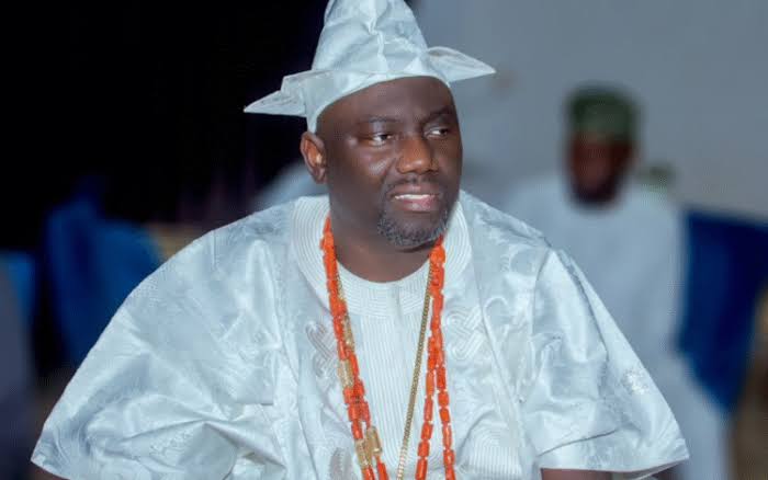 Iwo agog as Alaafin Owoade visits Oluwo