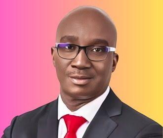 Edo governor unveils revamped security corps, 1,472 personnel pass out